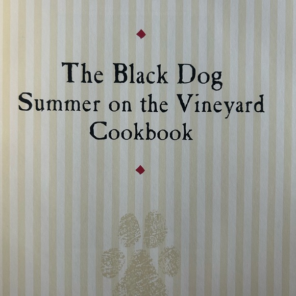 MARTHAS VINEYARD The Black Dog Summer On The Vineyard cookbook Vintage - Picture 4 of 6